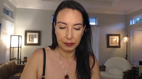 Krissy online show from December 2024 12:02:01 PM