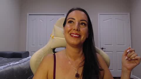 Krissy online show from December 2024 12:11:02 AM