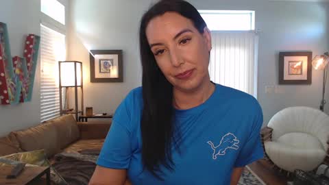 Krissy online show from January 2025 07:49:02 PM