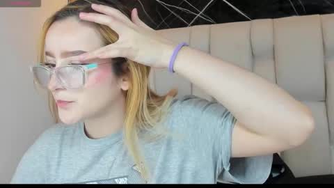 kristal online show from November 2025 01:11:01 PM