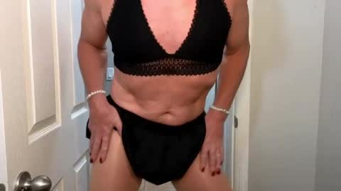 Snapshot of kristal_mountain chatting on March 2026 04:35:01 AM Kristal Mountain online show from March 2026 04:35:01 AM