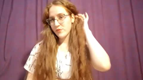 Snapshot of kristansarinsky chatting on November 2025 08:16:02 AM Kris online show from November 2025 08:16:02 AM