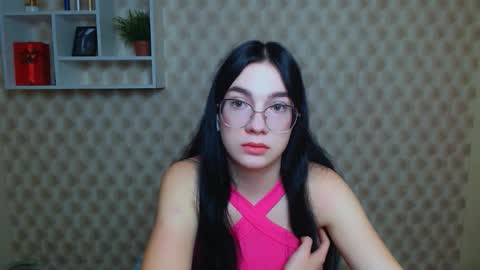 Snapshot of kristenx_x chatting on September 2025 05:33:01 AM Kristen online show from September 2025 05:33:01 AM