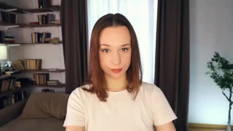 Snapshot of kristi_xo chatting on May 2026 08:44:02 AM Kristi XO online show from May 2026 08:44:02 AM