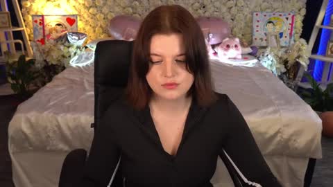 kristifoxy online show from April 2026 12:24:01 PM