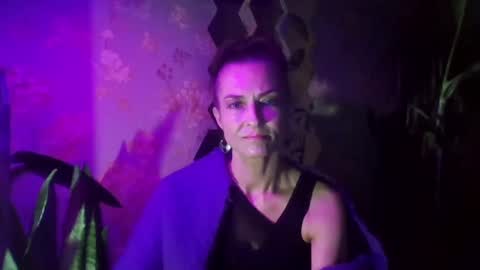 Snapshot of kristinagold44 chatting on January 2025 10:16:02 PM Kristina online show from January 2025 10:16:02 PM