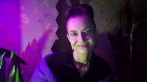 Snapshot of kristinagold44 chatting on January 2025 09:16:01 PM Kristina online show from January 2025 09:16:01 PM