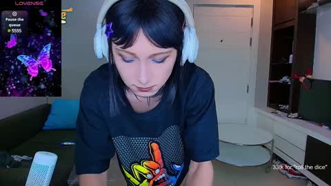 Snapshot of kristinaholland chatting on December 2024 06:10:01 PM kristina online show from December 2024 06:10:01 PM