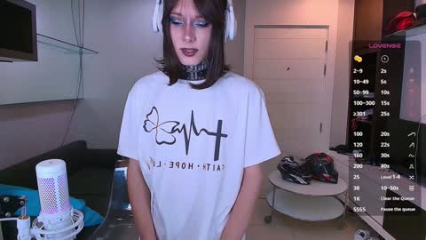 Snapshot of kristinaholland chatting on February 2025 07:57:02 PM kristina online show from February 2025 07:57:02 PM