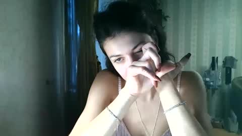 kristinalamour96 online show from November 2025 01:10:01 PM