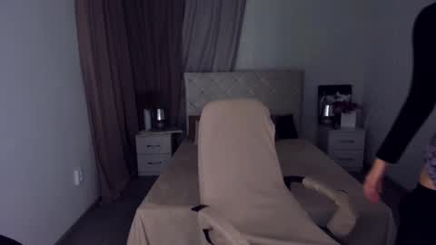 Kristina online show from December 2024 04:17:01 PM