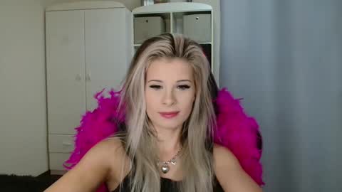 Snapshot of kristineamore chatting on October 2025 07:29:01 AM KristineAmore online show from October 2025 07:29:01 AM