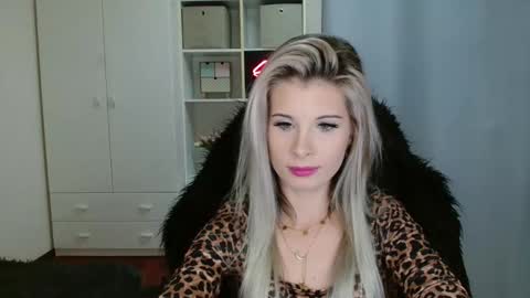 Snapshot of kristineamore chatting on November 2025 03:13:02 PM KristineAmore online show from November 2025 03:13:02 PM