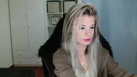 Snapshot of kristineamore chatting on November 2025 07:30:02 AM KristineAmore online show from November 2025 07:30:02 AM