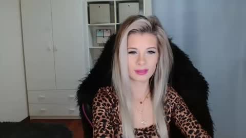 Snapshot of kristineamore chatting on November 2025 08:14:02 AM KristineAmore online show from November 2025 08:14:02 AM