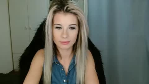 Snapshot of kristineamore chatting on November 2025 07:29:02 PM KristineAmore online show from November 2025 07:29:02 PM