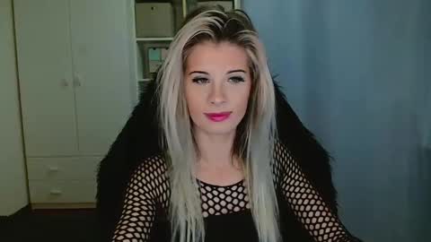 Snapshot of kristineamore chatting on November 2025 07:30:02 AM KristineAmore online show from November 2025 07:30:02 AM