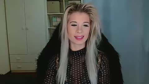 Snapshot of kristineamore chatting on November 2025 07:41:02 AM KristineAmore online show from November 2025 07:41:02 AM