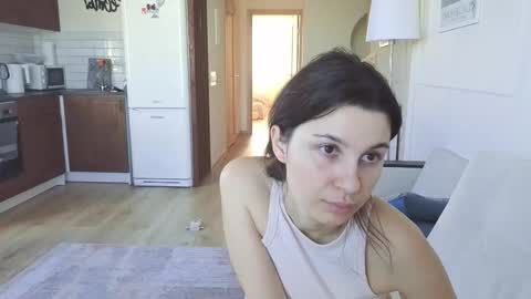 Kristi online show from November 2025 07:25:02 AM