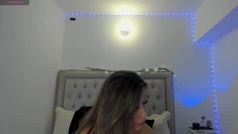 Snapshot of kristy_calderon chatting on October 2025 10:47:01 PM Juliette online show from October 2025 10:47:01 PM