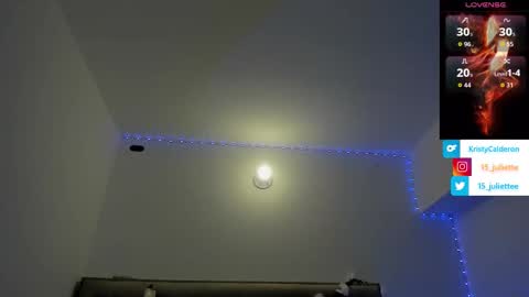 Snapshot of kristy_calderon chatting on November 2025 10:32:02 PM Juliette online show from November 2025 10:32:02 PM