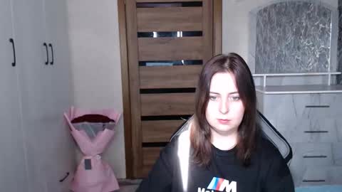 Kristy online show from November 2025 06:46:01 AM