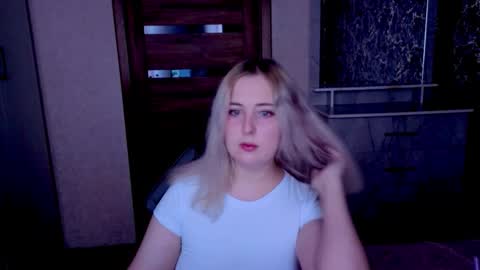 Kristy online show from June 2026 08:14:02 PM