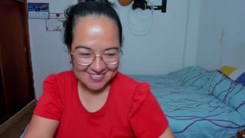 Kroline  online show from January 2025 01:42:01 AM
