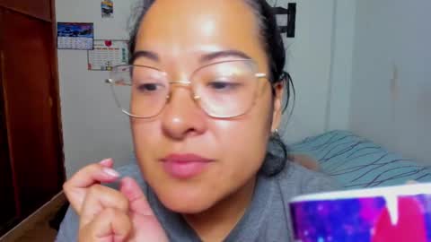 Kroline  online show from January 2025 02:02:01 AM