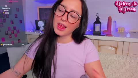 Snapshot of kruela_eva chatting on December 2024 02:38:01 AM Kruela GTM3Tue Wed Thu Fri Sun 0400 am-1030pm online show from December 2024 02:38:01 AM