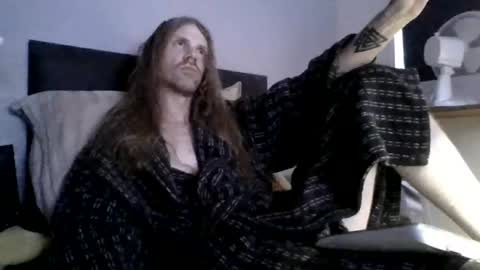Krullz online show from June 2026 09:50:02 PM