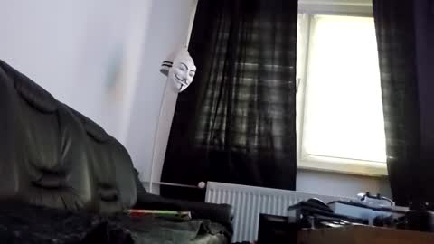 Snapshot of kryptoni18435 chatting on February 2025 02:56:02 PM Tommy online show from February 2025 02:56:02 PM