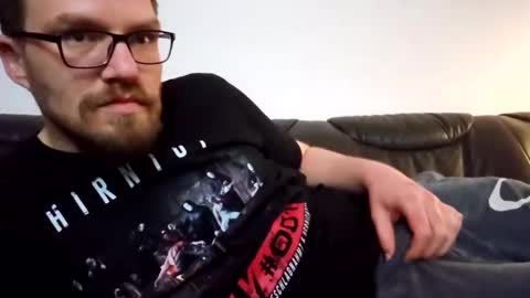 Snapshot of kryptoni18435 chatting on February 2025 02:58:02 AM Tommy online show from February 2025 02:58:02 AM