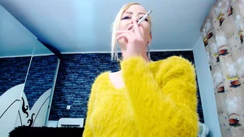 Snapshot of krystal_desire chatting on January 2025 06:38:01 PM krystal desire online show from January 2025 06:38:01 PM