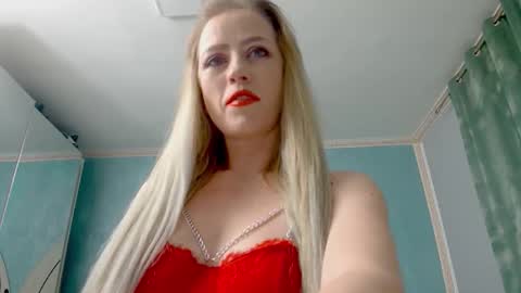 krystal desire online show from February 2026 07:56:01 PM