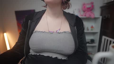 Snapshot of krystalsyxx chatting on January 2025 09:40:01 PM Krystal Syx online show from January 2025 09:40:01 PM