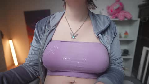 Snapshot of krystalsyxx chatting on February 2025 07:31:02 PM Krystal Syx online show from February 2025 07:31:02 PM