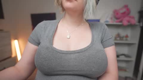 Krystal Syx online show from November 2025 09:13:01 PM