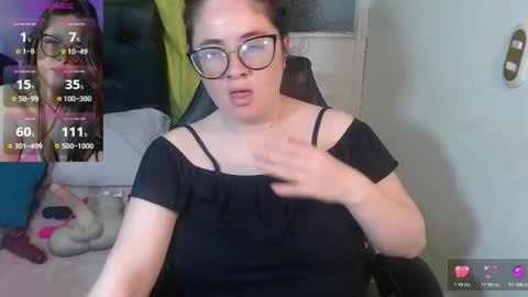 kryystaladams online show from April 2026 01:11:01 PM