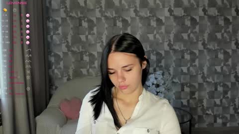 Snapshot of kseni_a chatting on October 2025 07:41:02 AM Ksenia online show from October 2025 07:41:02 AM