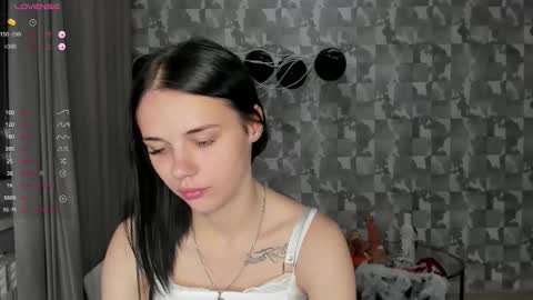 Snapshot of kseni_a chatting on October 2025 02:51:02 PM Ksenia online show from October 2025 02:51:02 PM