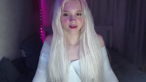 Emilia online show from March 2025 02:23:02 AM