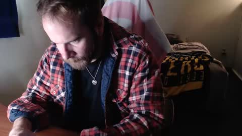 Snapshot of kuggy570 chatting on November 2025 01:56:02 PM Kuggy online show from November 2025 01:56:02 PM