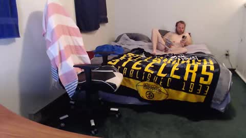 Snapshot of kuggy570 chatting on November 2025 01:59:01 AM Kuggy online show from November 2025 01:59:01 AM