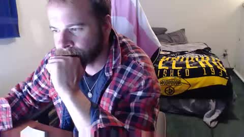 Snapshot of kuggy570 chatting on November 2025 11:26:02 PM Kuggy online show from November 2025 11:26:02 PM