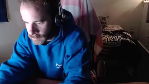 Snapshot of kuggy570 chatting on November 2025 11:38:02 AM Kuggy online show from November 2025 11:38:02 AM