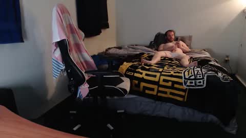 Snapshot of kuggy570 chatting on November 2025 01:16:01 AM Kuggy online show from November 2025 01:16:01 AM