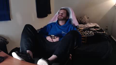 Snapshot of kuggy570 chatting on November 2025 01:16:02 AM Kuggy online show from November 2025 01:16:02 AM