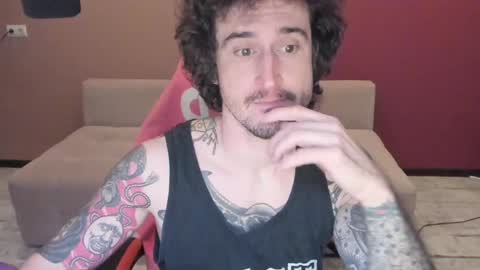 Snapshot of kumisboy chatting on January 2025 07:21:01 PM Robert online show from January 2025 07:21:01 PM