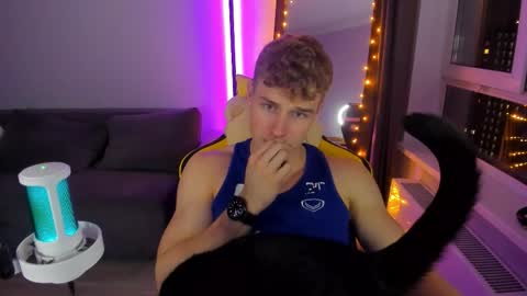 Snapshot of kurt_hanssen chatting on October 2025 07:52:01 PM kurt_hanssen online show from October 2025 07:52:01 PM